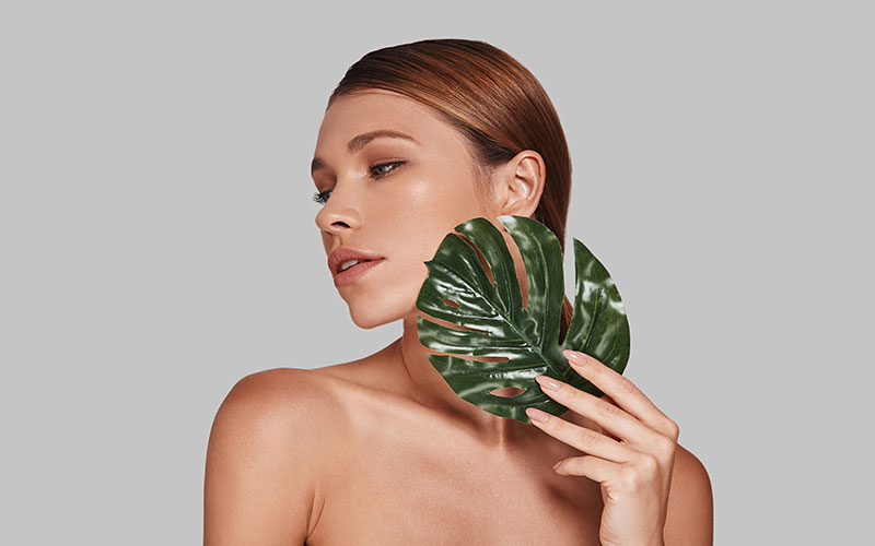 Spotlight on Nail Trends: What&rsquo;s Buzzing in the Industry